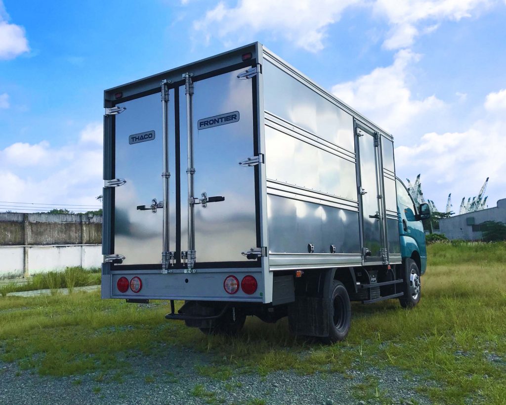 xe tải nhẹ thaco kia k250 thùng kín màu xanh dương