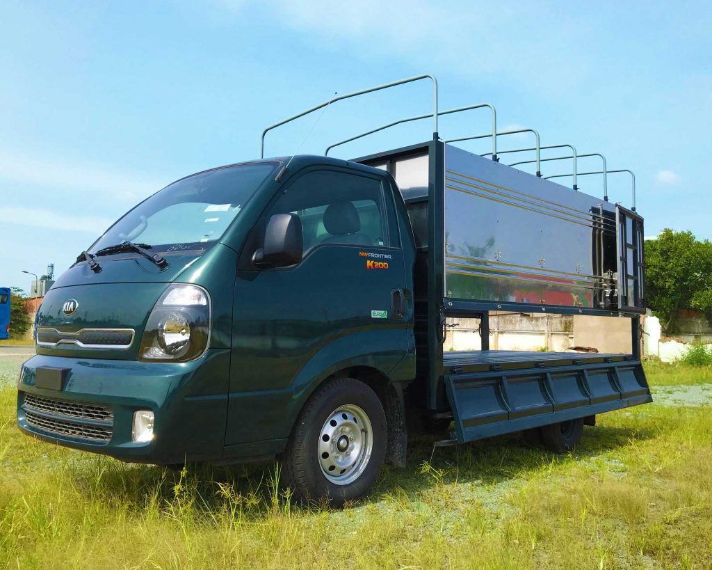 Xe-tải-kia-k200-thùng-bạt