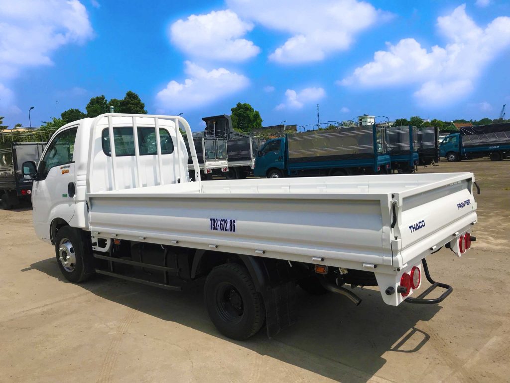xe tải kia k250 thùng lửng màu trắng