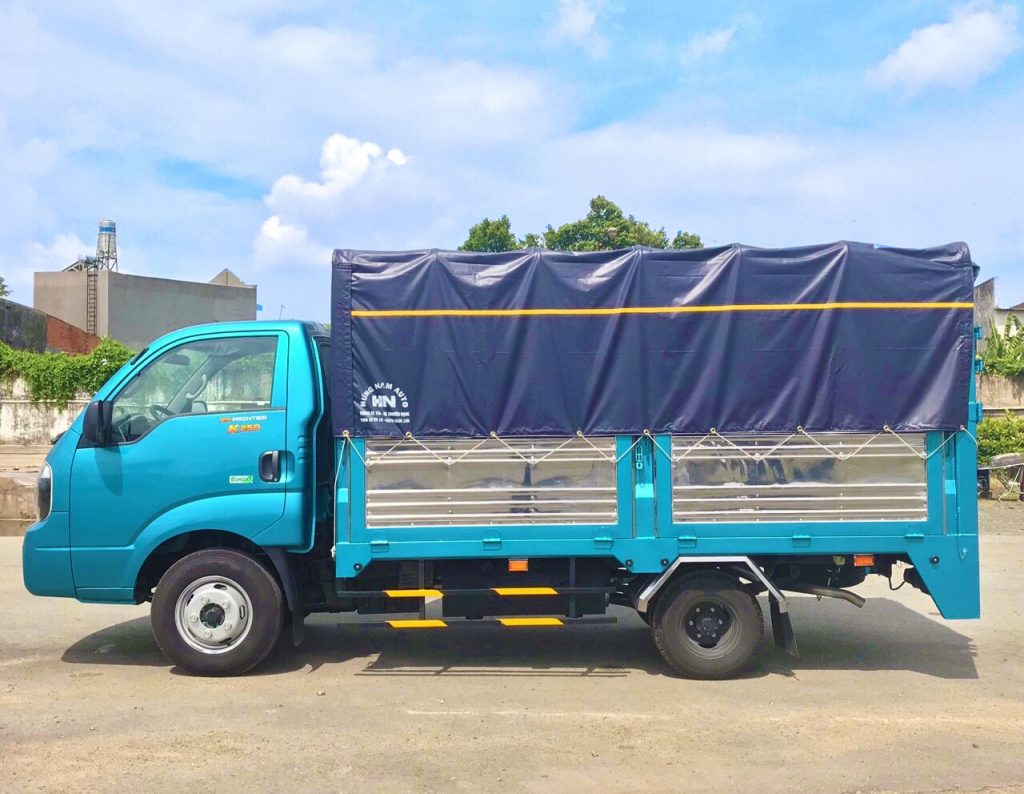 Xe tải Thaco Kia K250 Thùng Bạt Bửng Nâng