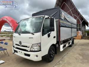 xe tải hino 300 xzu720l thùng mui bạt